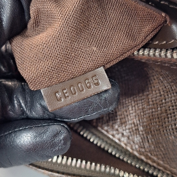 Louis Vuitton Brown Leather Bag - Picture 12 of 12